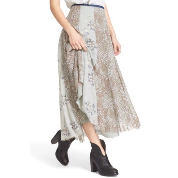 Free People Dresses & Skirts - Free People Rock On Skirt